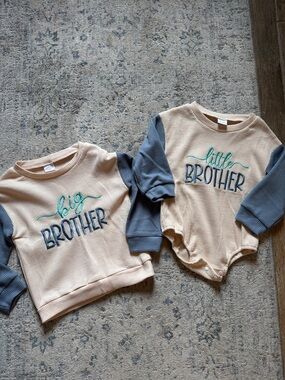 Kids 'Big Brother' & 'Little Brother' Waffle Knit - Beige with Blue Sleeves
